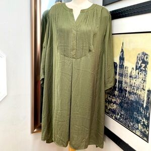 Super soft, rolled sleeves, olive green dress
